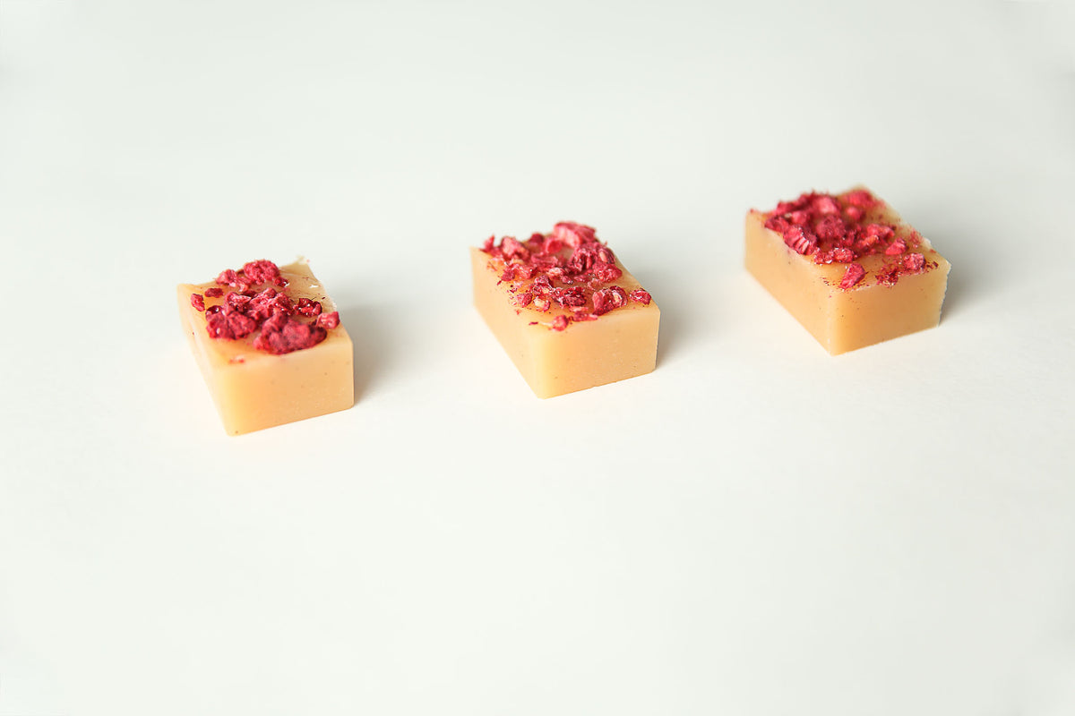 Vanilla Raspberry Caramel - soft organic handmade candy